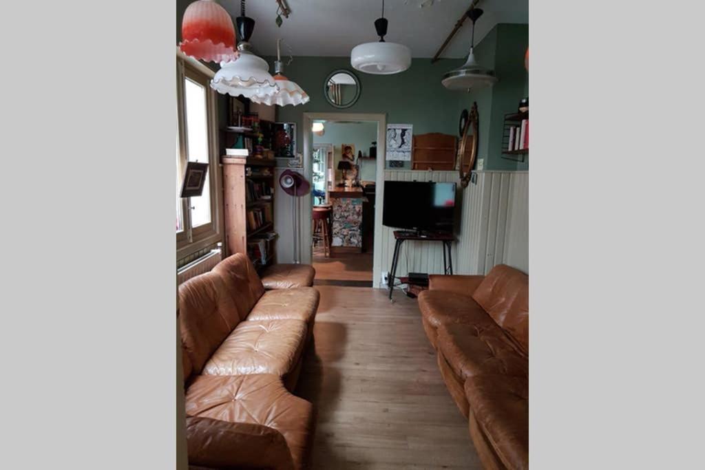 Vakantiewoning In Mol Centrum Met Eigen Bar "Casacuriosa" Экстерьер фото
