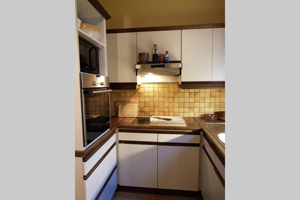 Vakantiewoning In Mol Centrum Met Eigen Bar "Casacuriosa" Экстерьер фото