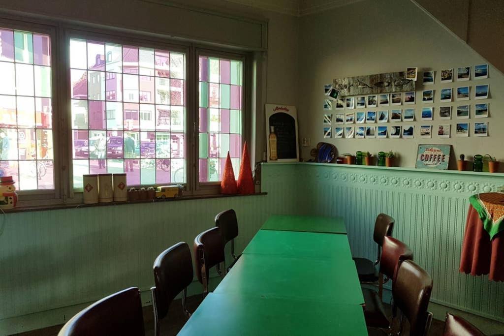 Vakantiewoning In Mol Centrum Met Eigen Bar "Casacuriosa" Экстерьер фото